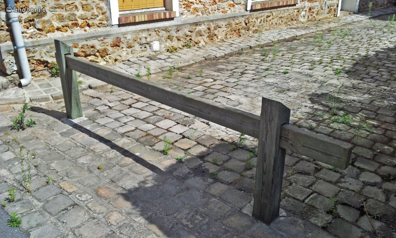 BarriÃ¨re basse amovible en bois