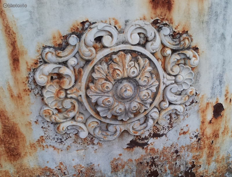 Bas-relief portail