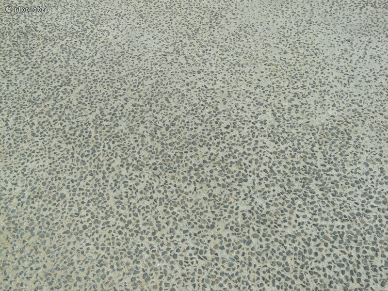 BÃ©ton lavÃ© Ã  gravier noir