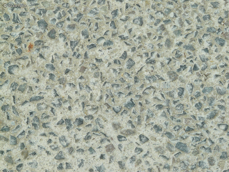 BÃ©ton lavÃ© Ã  gravillons de granit concassÃ©s