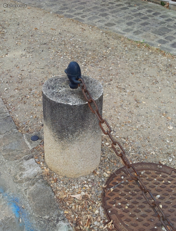 Borne en pierre