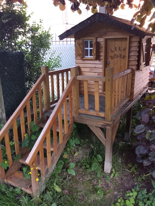 Cabane en bois pour enfants