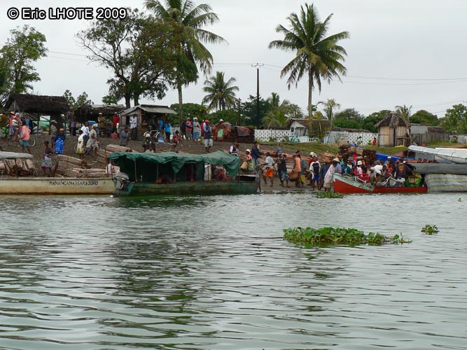 EmbarcadÃ¨re port africain