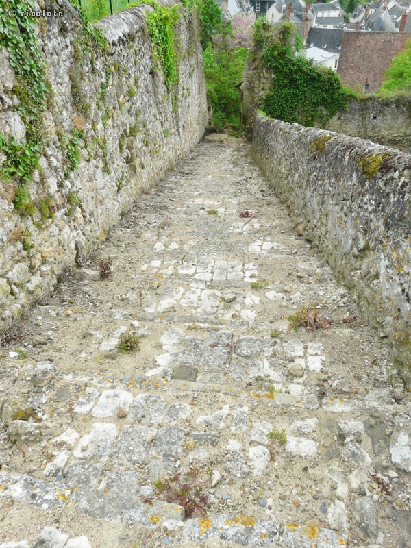 Escalier en pierres et pavÃ©s