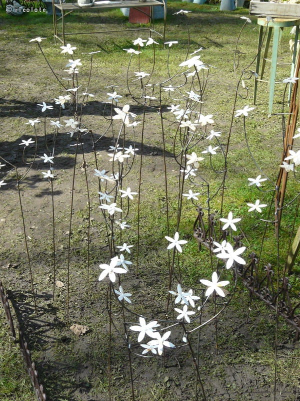Fleurs en mÃ©tal