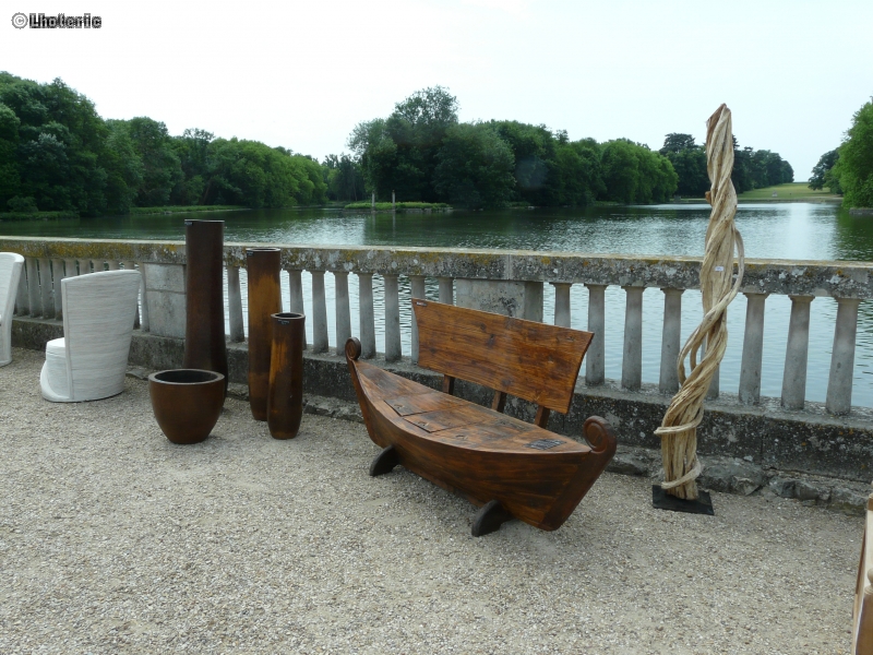Mobilier bois exotique