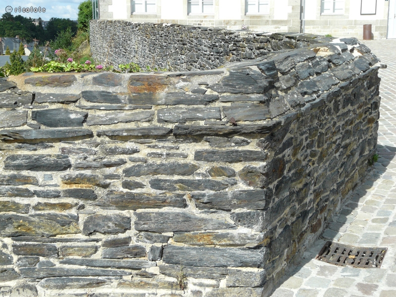 Muret en schiste