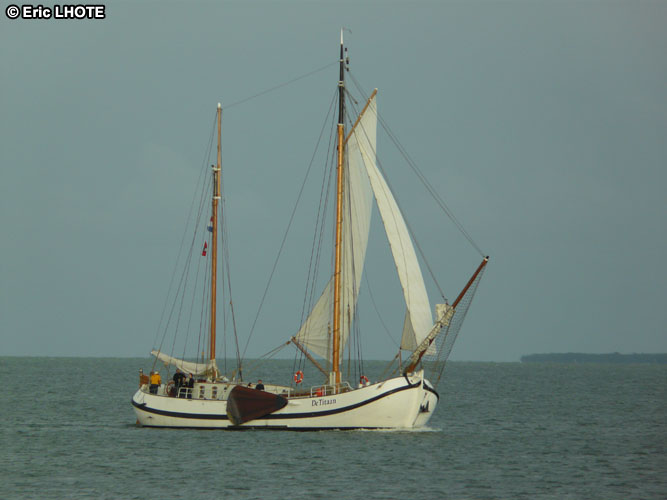 Petit bateau