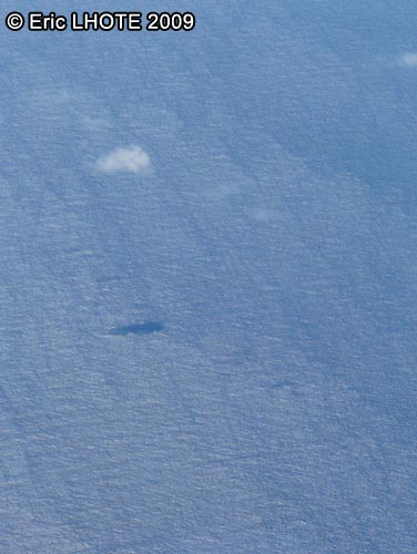 Petit nuage perdu en mer