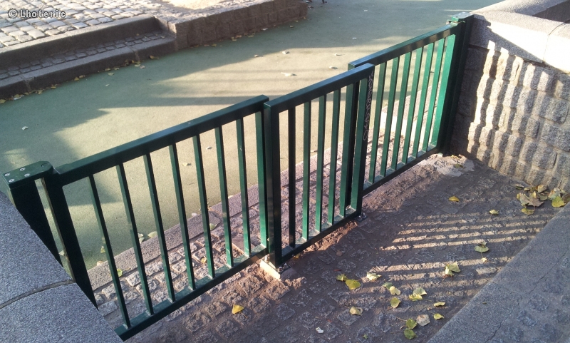 Portillon de jardin publique