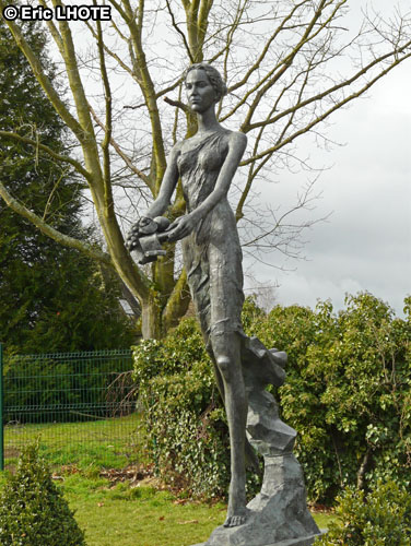 Statue en fonte