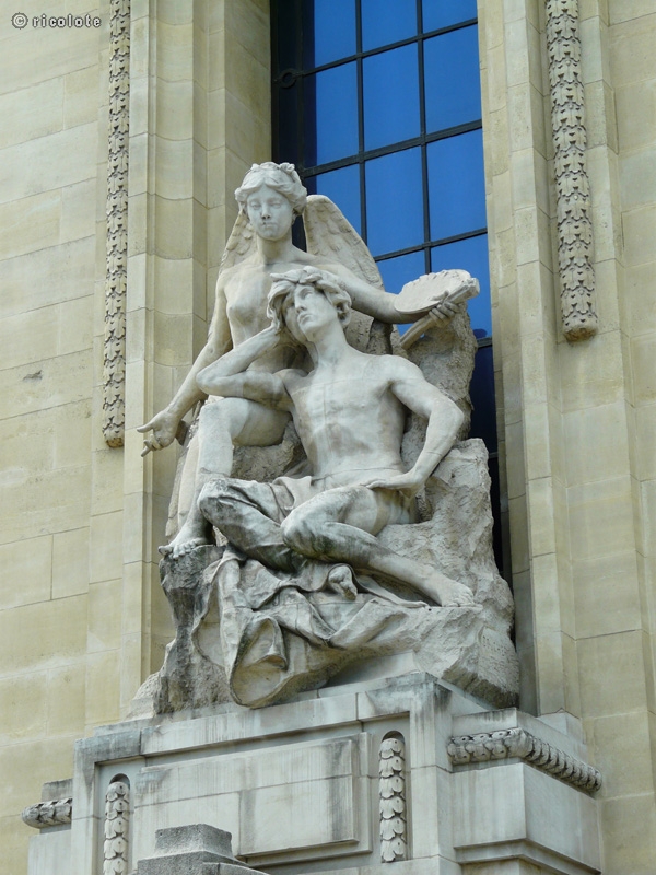 Statue grand palais