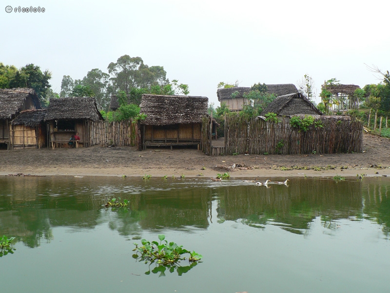 Village en bord de riviÃ¨re
