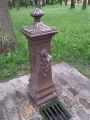 Fontaine-en-fonte-20130709132006.jpg