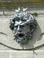 Fontaine-mascaron-20120822191546.jpg