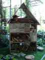 Hotel-a-insectes-20131020235143.jpg
