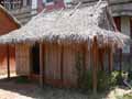 Hutte-malgache-20120817183830.jpg